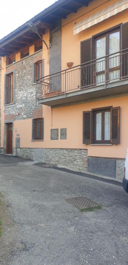 Casa Del Lago Travedona Экстерьер фото